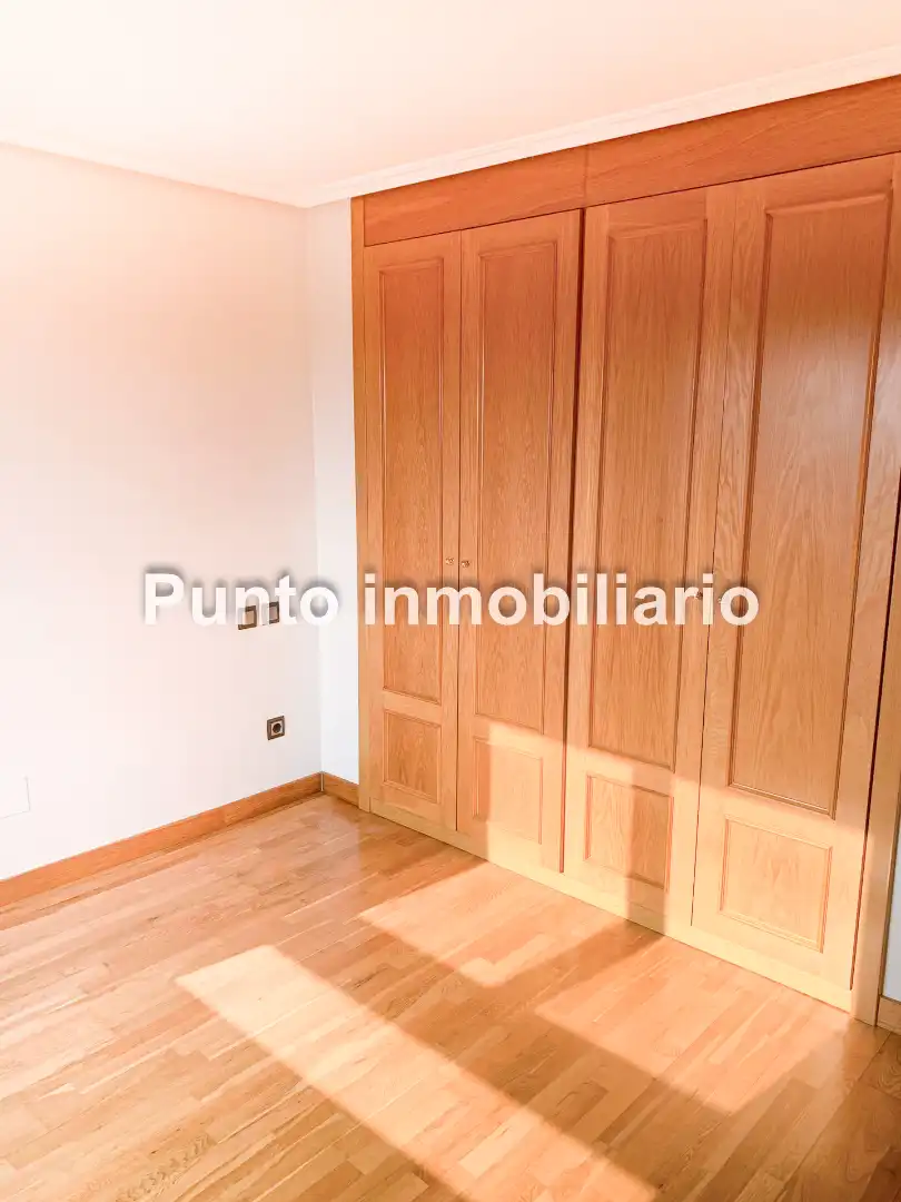 Wohnung zur Miete in Calle Santa Ana, La Flecha - Monasterio del Prado