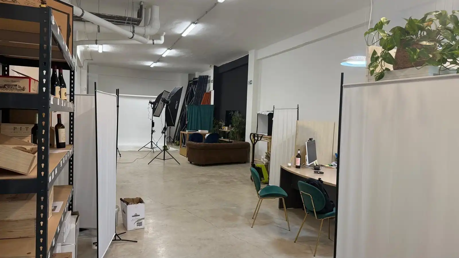 Business premises for sale in Calle de la Isla Cabrera, imagen 4