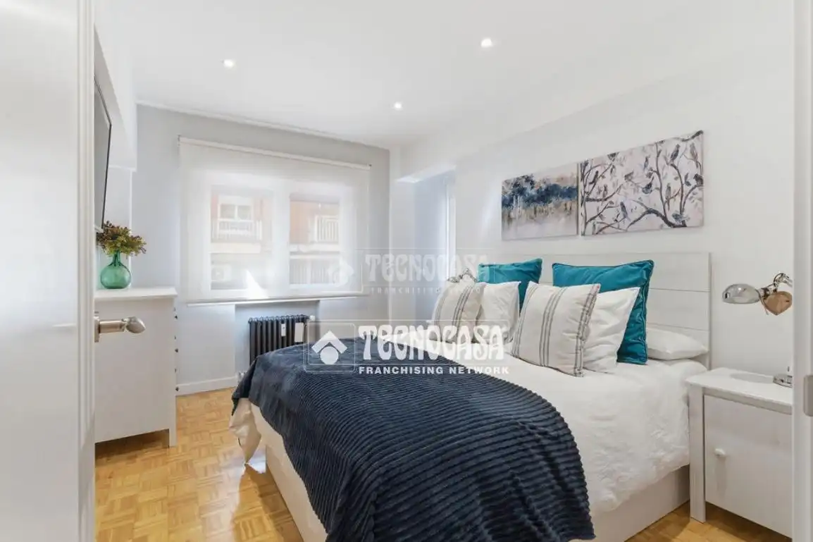 Habitación de Piso en venta en Madrid con Aire acondicionado
