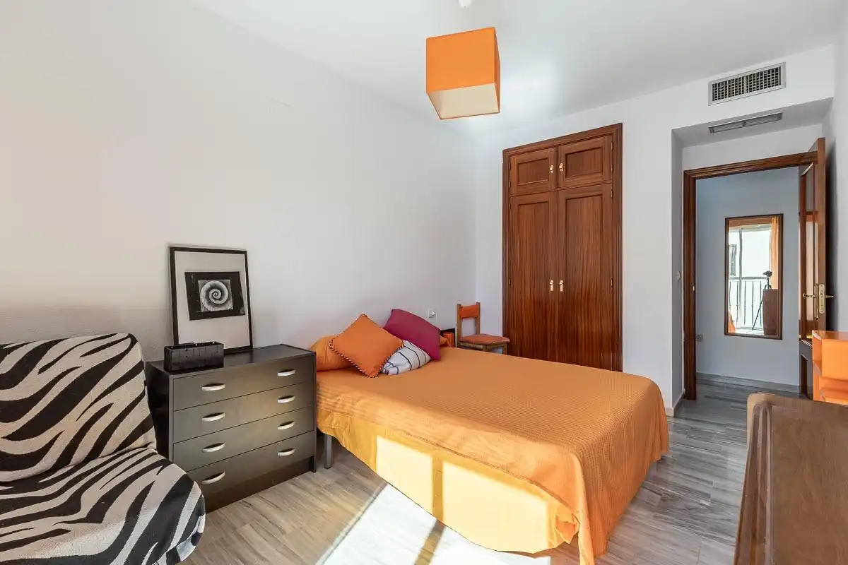 Bedroom of Flat for rent in Genil