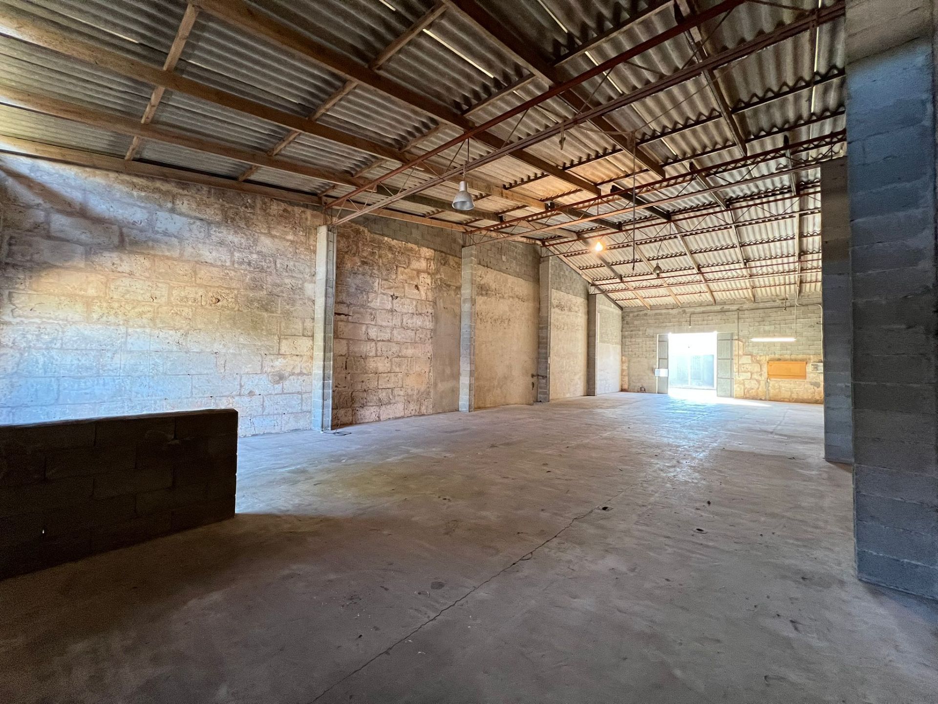 Nave industrial en venta en Campos