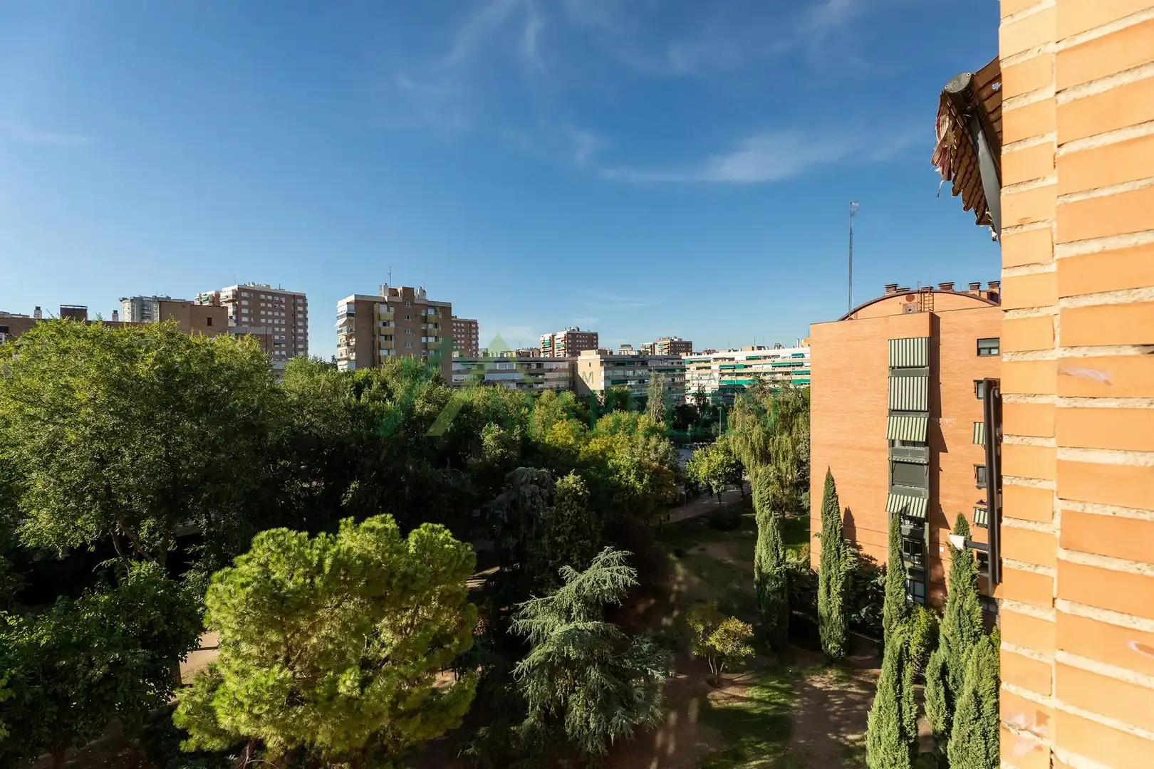 Vista exterior de Piso en venta en Ciudad Lineal