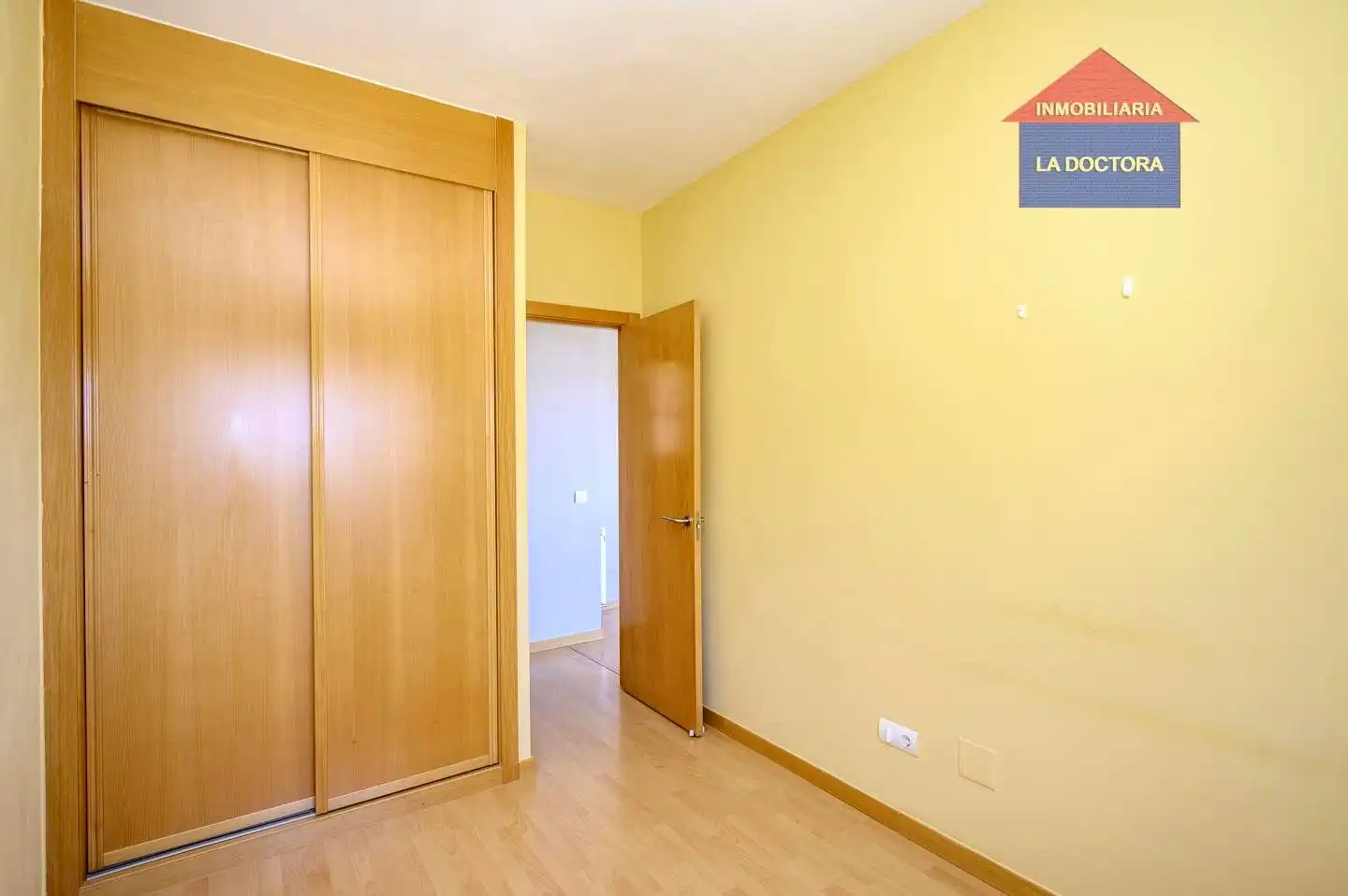Habitación de Ático de alquiler en Navalcarnero con Aire acondicionado, Calefacción y Terraza