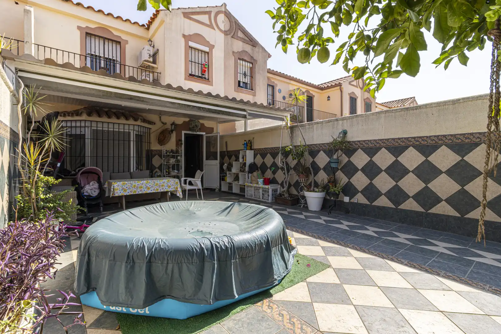 Jardí de Casa o xalet en venda en El Retiro - Parque Atlántico - Ronda este