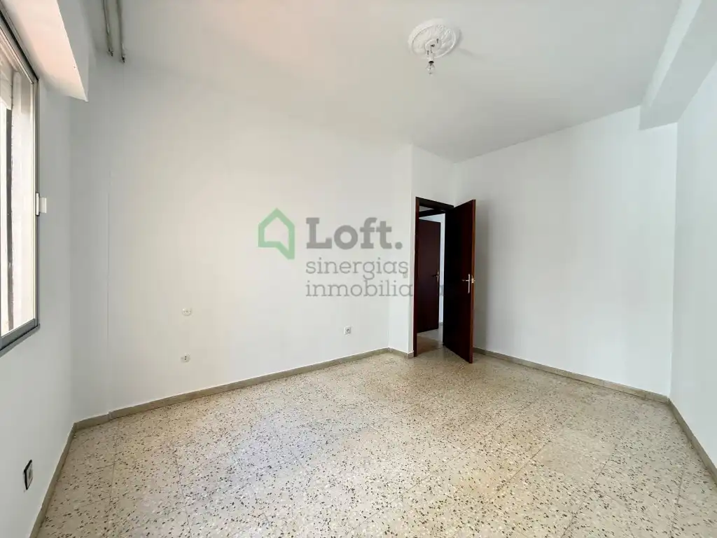 Vista exterior de Piso en venta en Badajoz con Balcón