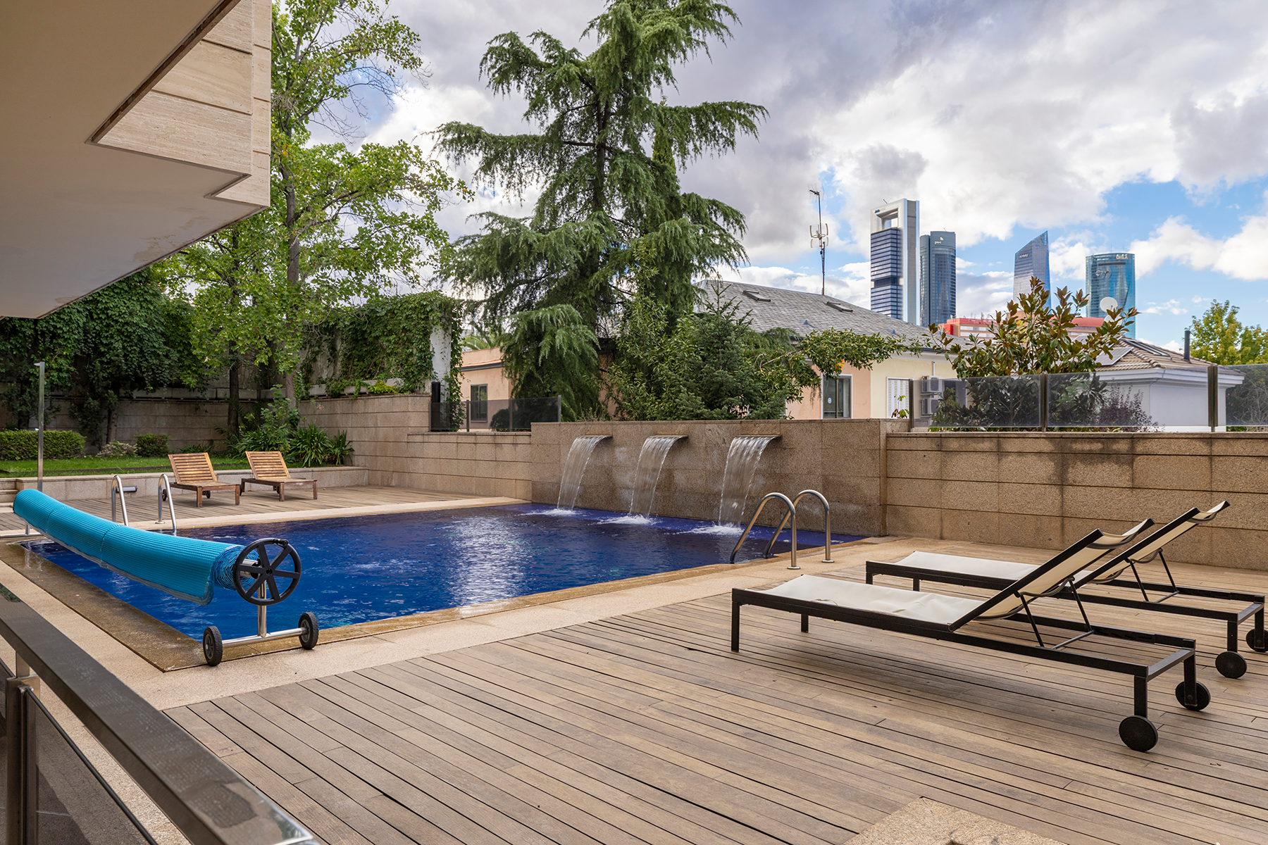 Terraza de Apartamento de alquiler en  Madrid Capital con Aire acondicionado, Terraza y Piscina comunitaria