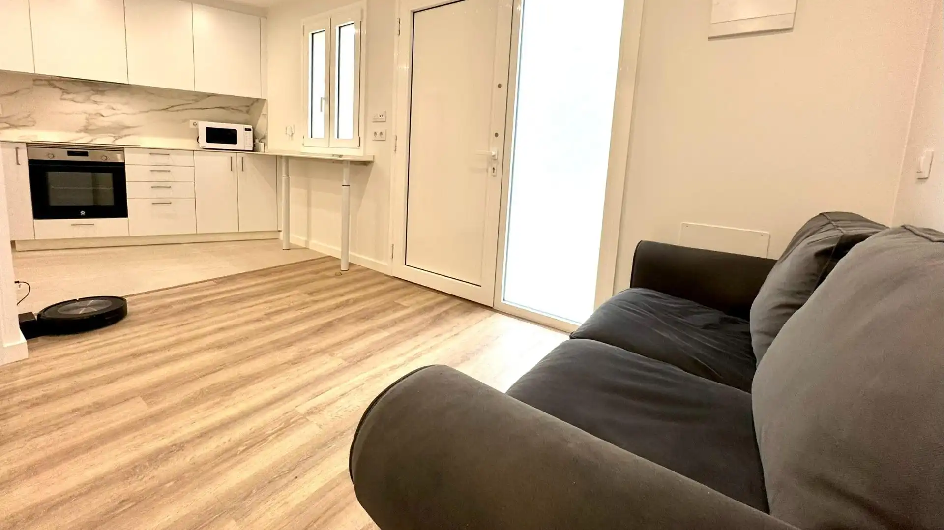 Wohnung zum Verkauf in Barcelona mit Klimaanlage, Heizung und Parkett