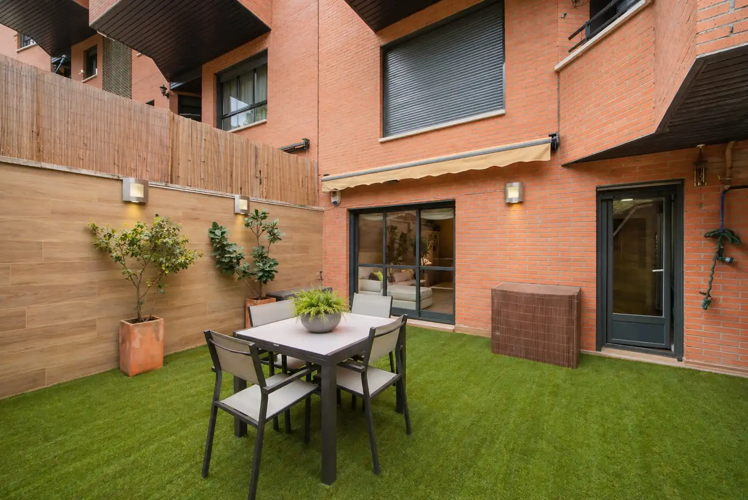 Terrace of Ground floor for sale in Las Rozas de Madrid