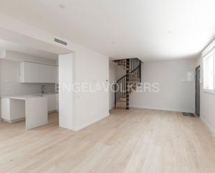 Apartment for sale in  Madrid Capital  with Heating