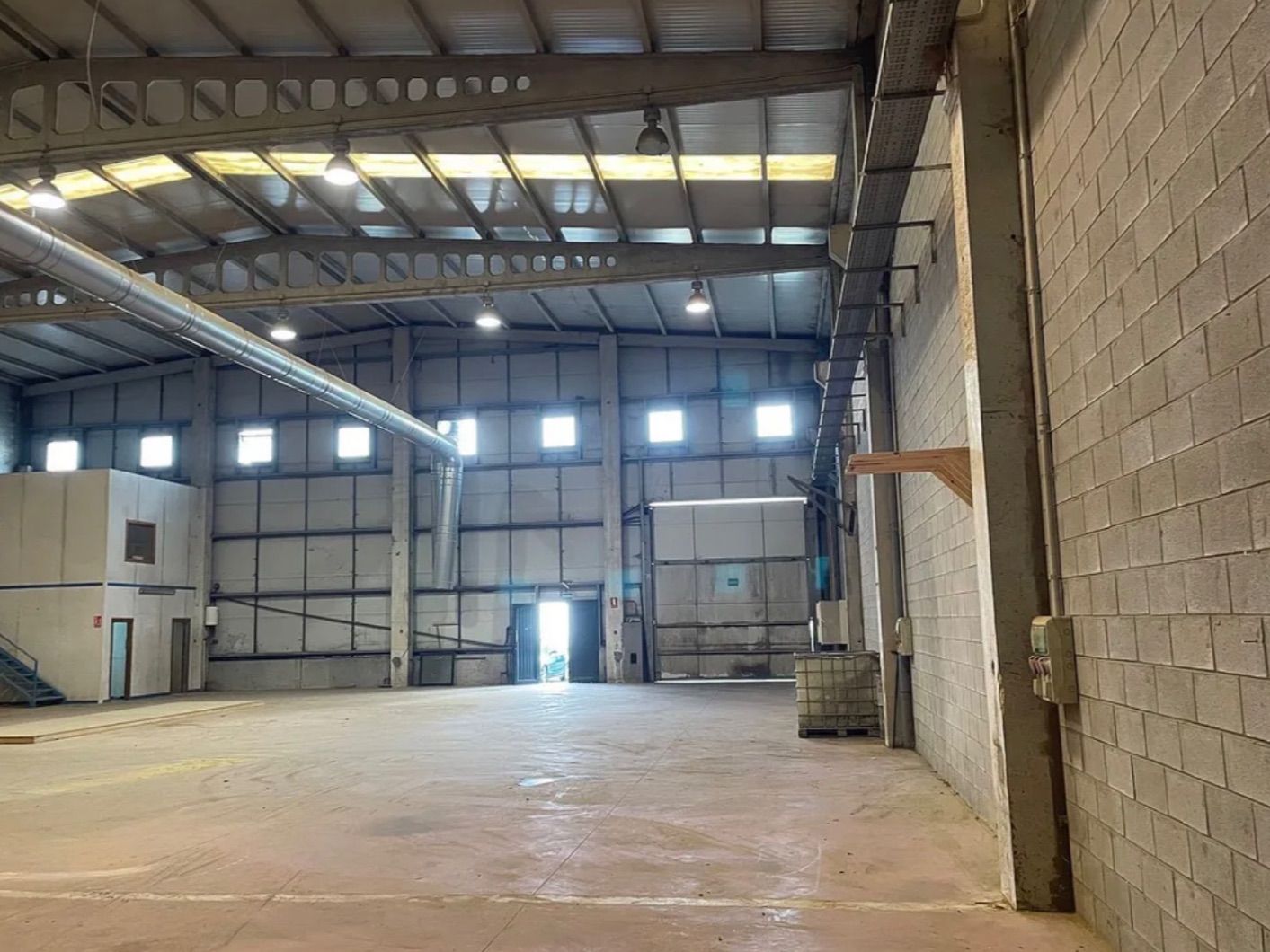 Premises for sale in Cerceda