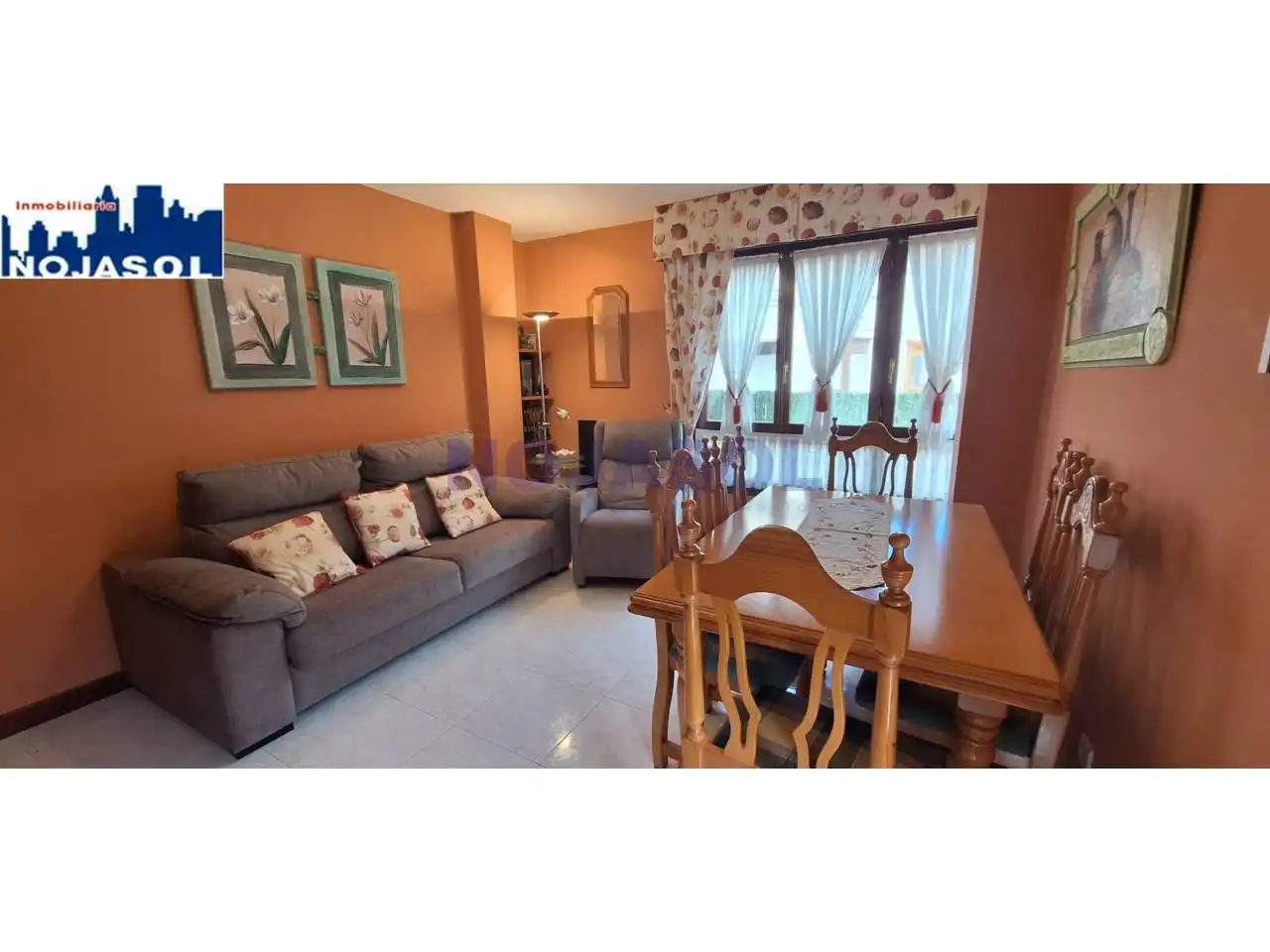 Vista exterior de Apartament de lloguer en Noja amb Calefacció, Jardí privat i Terrassa