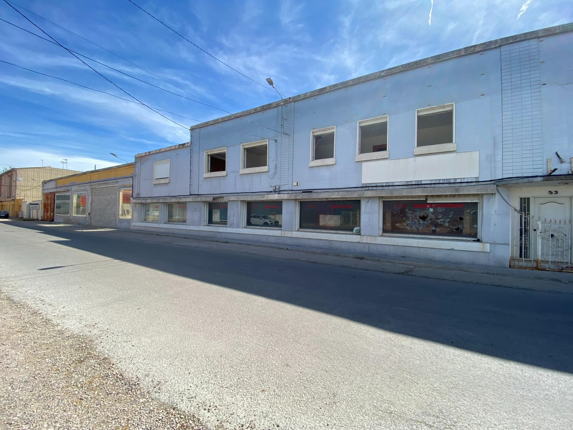 Industrial buildings for sale in La Pobla Llarga