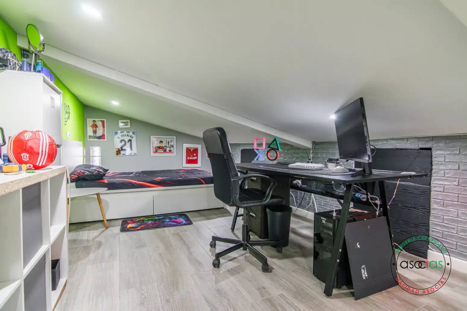 Casa adosada en venta en Gijón  con Calefacción, Jardín privado y Parquet