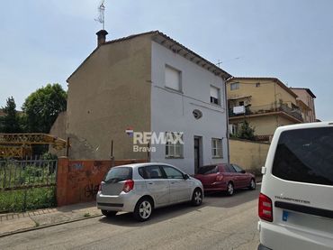 House with balcony for sale in Calle Bisbe Serra