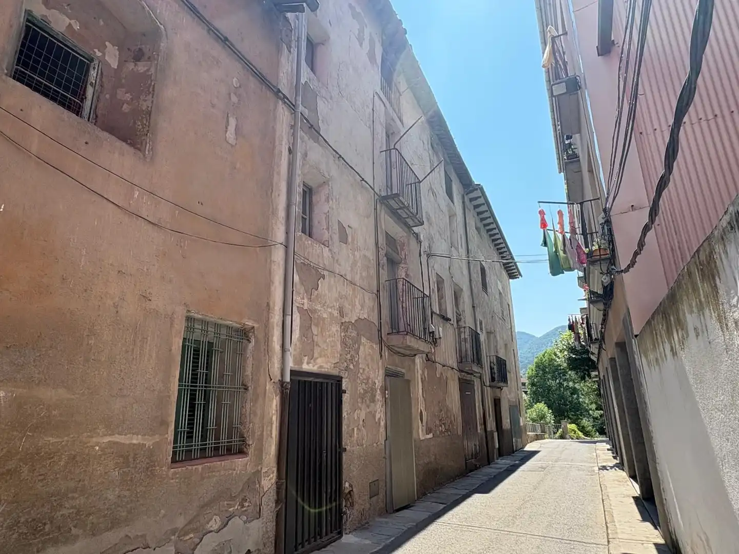 Vista exterior de Edificio en venta en Ripoll