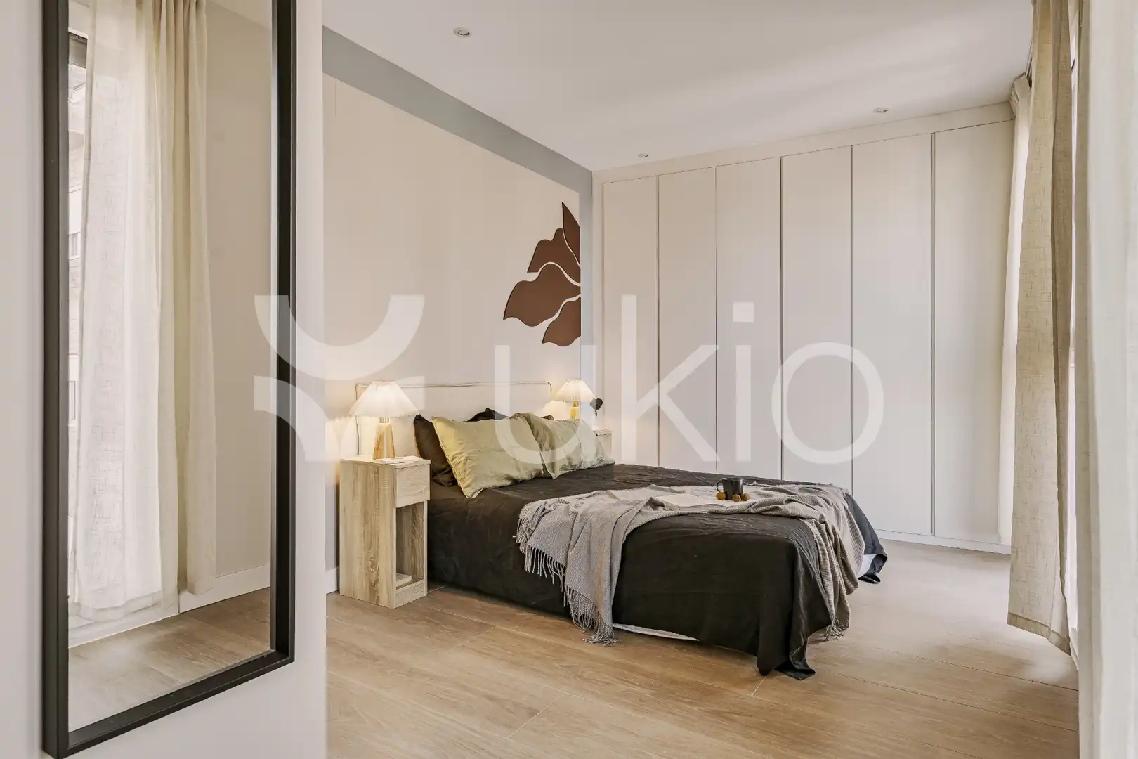 Habitación de Apartamento de alquiler en Madrid con Calefacción, Terraza y Piscina