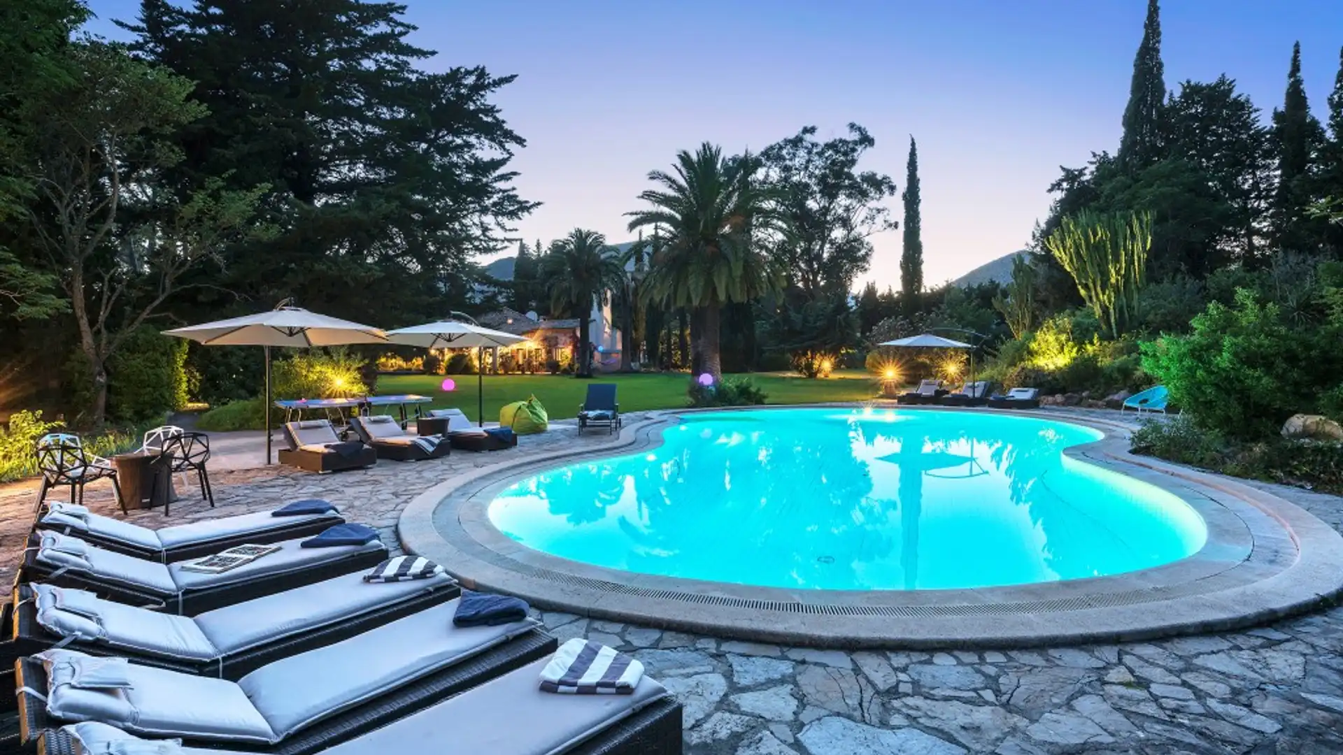 Swimming pool of Country homes for sale in Pollença  with Air Conditioner, Heating and Private garden