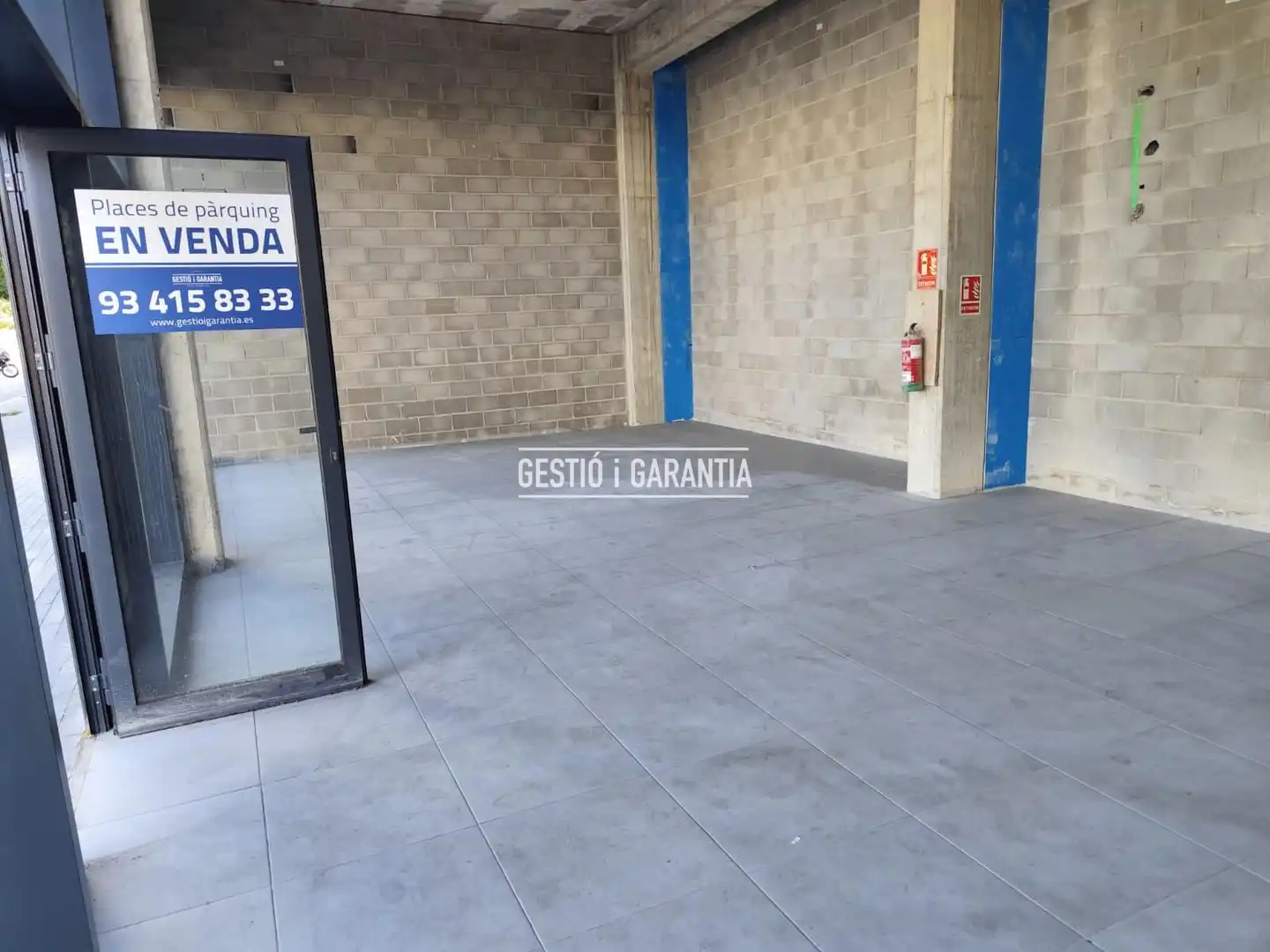 Parking de Local en venta en L'Hospitalet de Llobregat