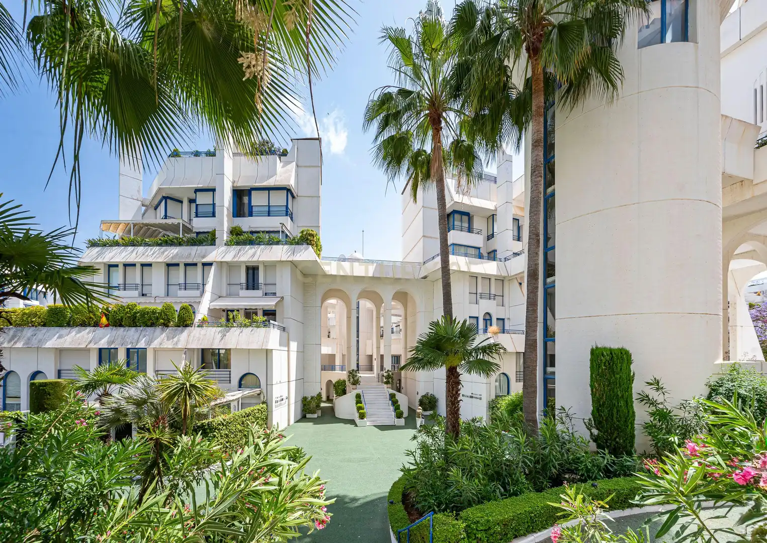 Maisonette zum Verkauf in C. de Ramón Gómez de la Serna, 23, 29600 Marbella,, 23, Playa de la Fontanilla , Marbella Centro