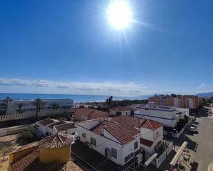 Vista exterior de Apartament de lloguer en Piles amb Terrassa