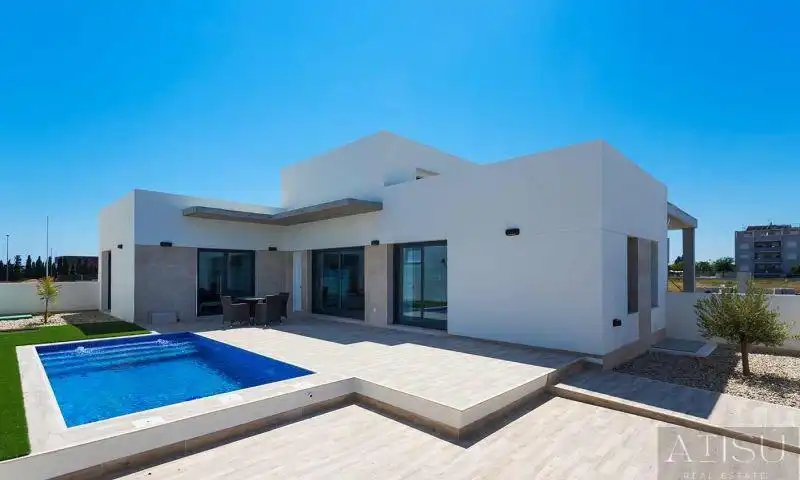 Casa amb piscina en venda a Daya Nueva, imagen 2
