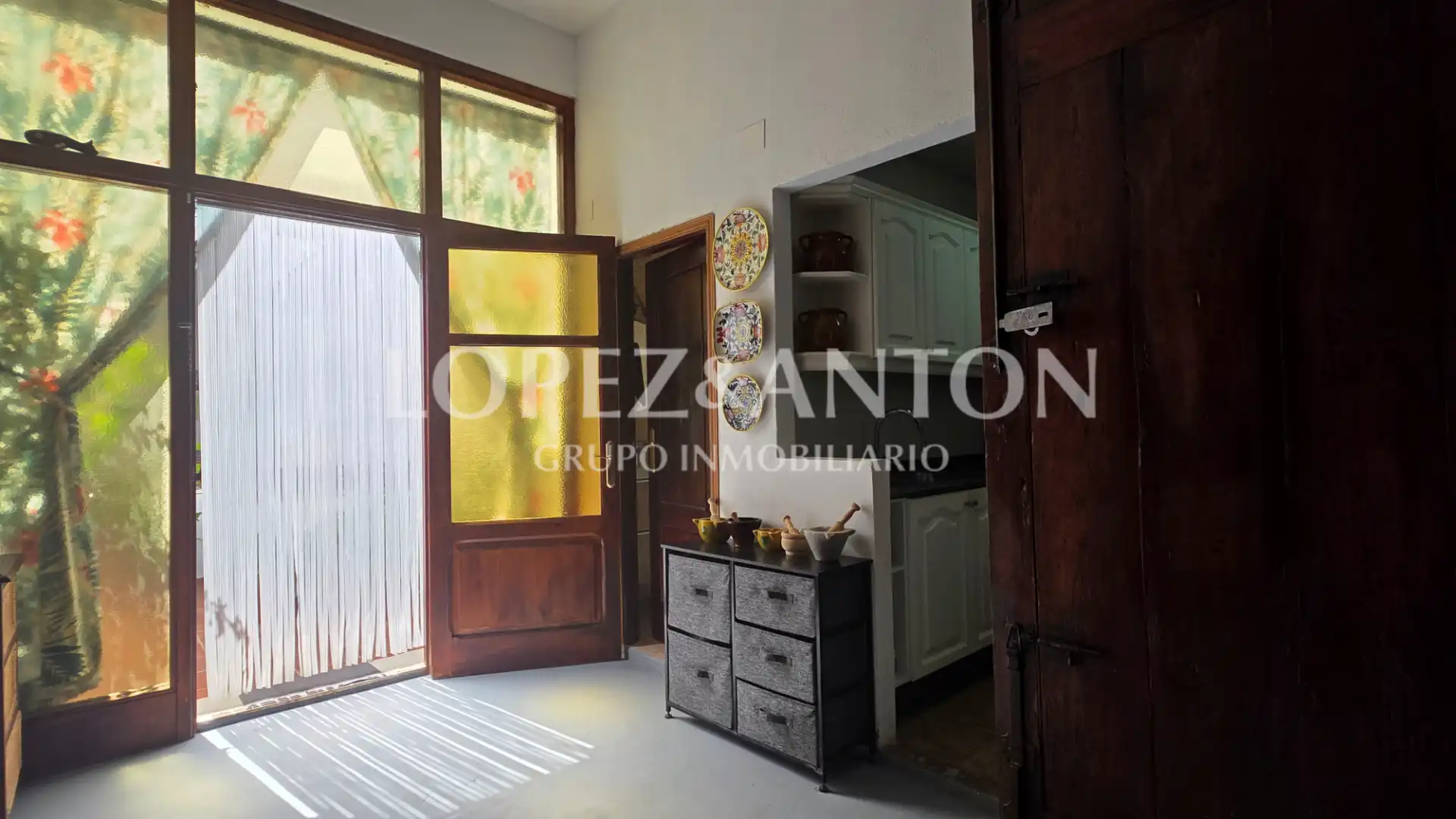 Kitchen of Detached homes for sale in La Pobla de Vallbona  with Air Conditioner, Terrace and Swimming Pool