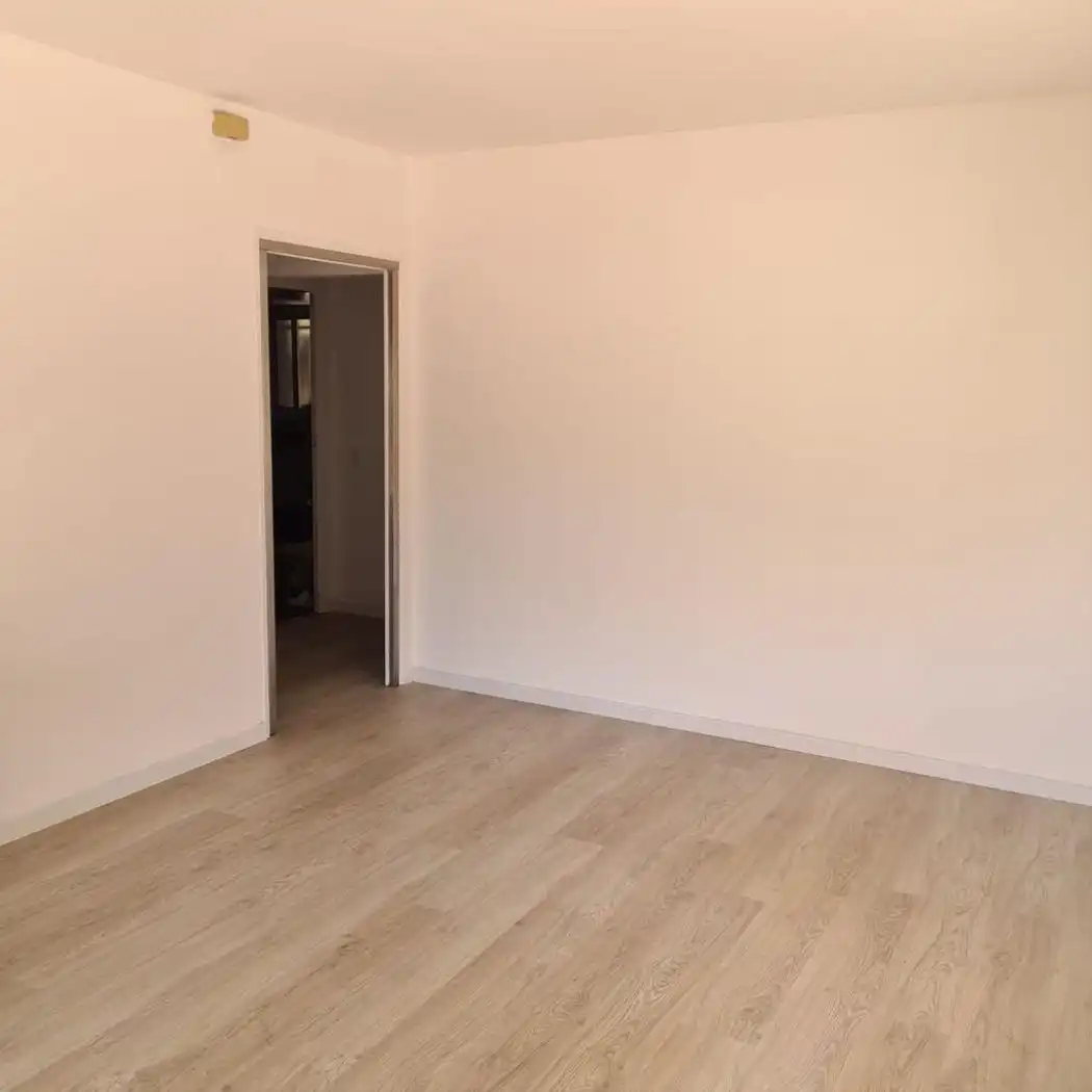 Planta baja de alquiler en Corbera de Llobregat con Aire acondicionado, Calefacción y Terraza
