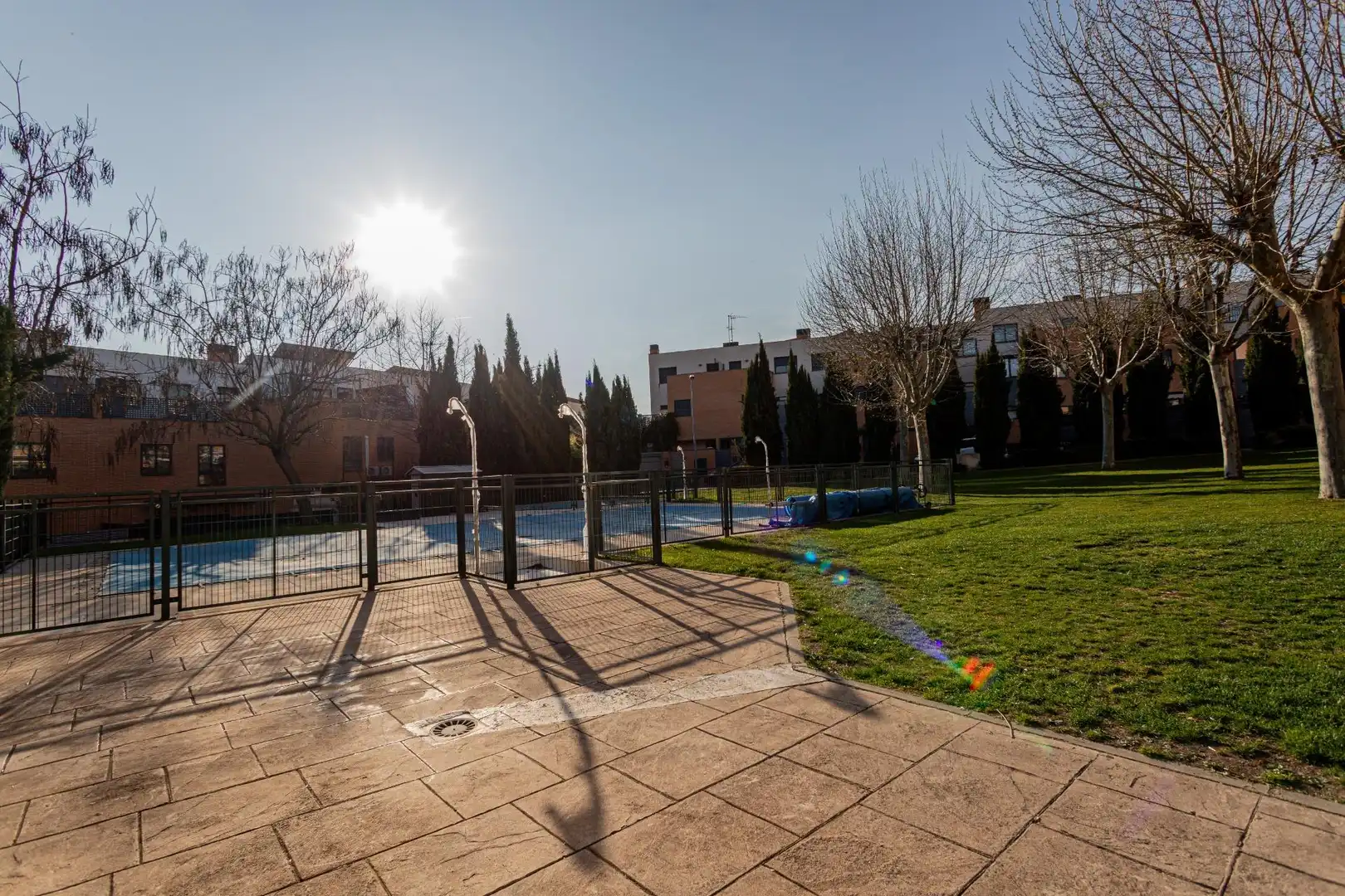 Piscina de Casa adosada en venta en Valdemoro con Aire acondicionado, Calefacción y Jardín privado