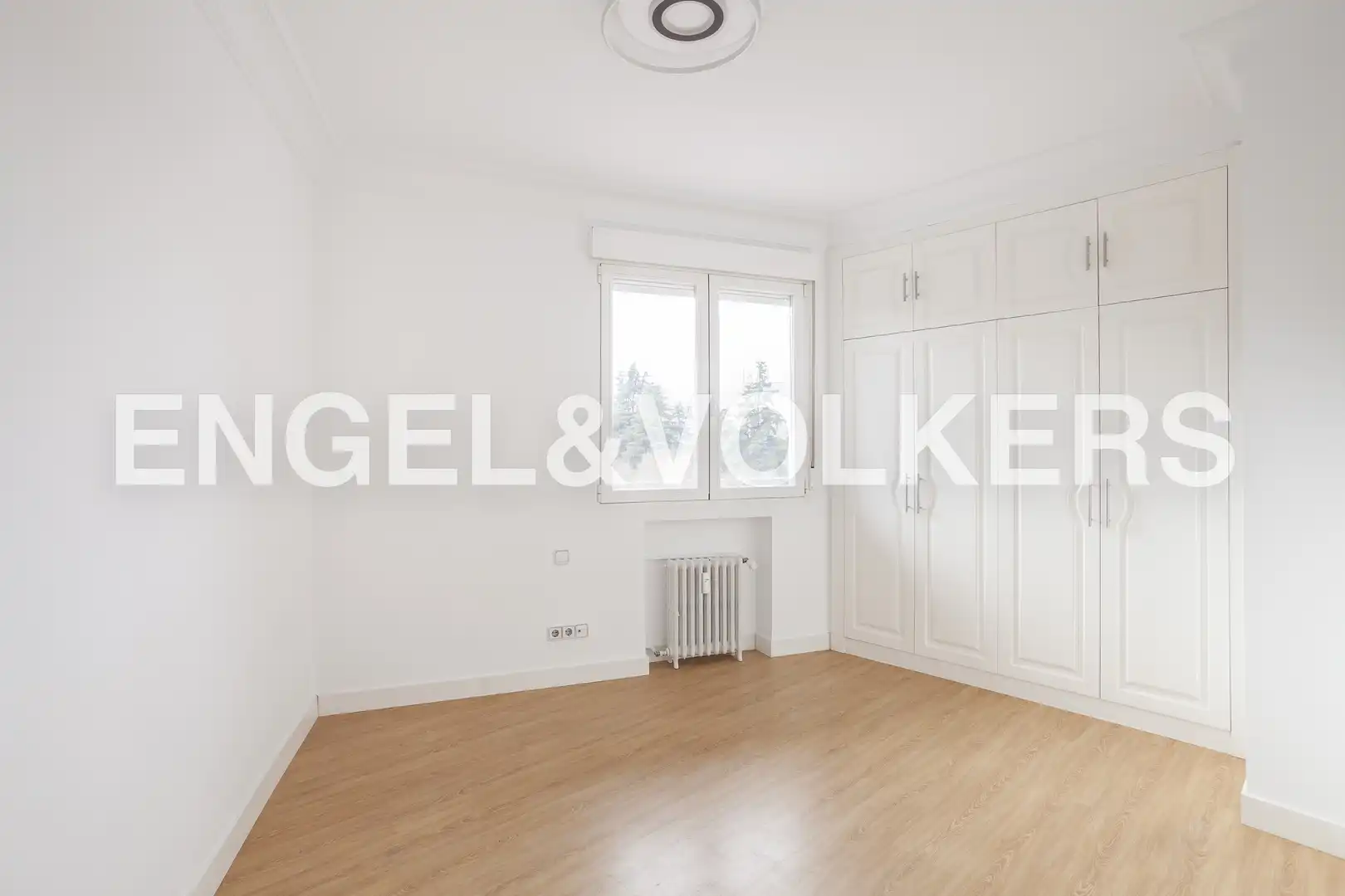 Bedroom of Flat for rent in Madrid  with Heating, Terrace and Balcony