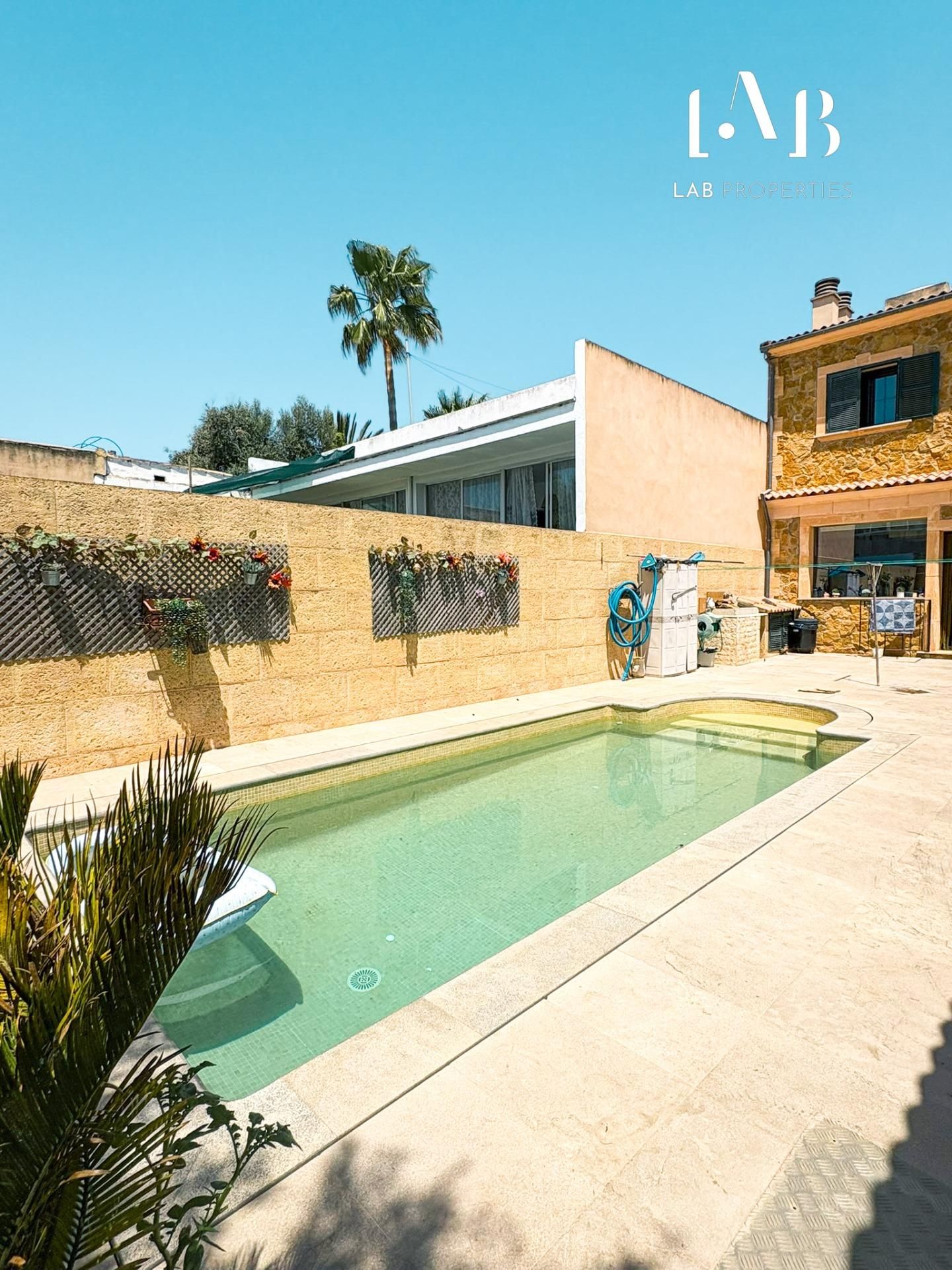 Piscina de Casa o xalet en venda en  Palma de Mallorca amb Aire condicionat, Calefacció i Terrassa