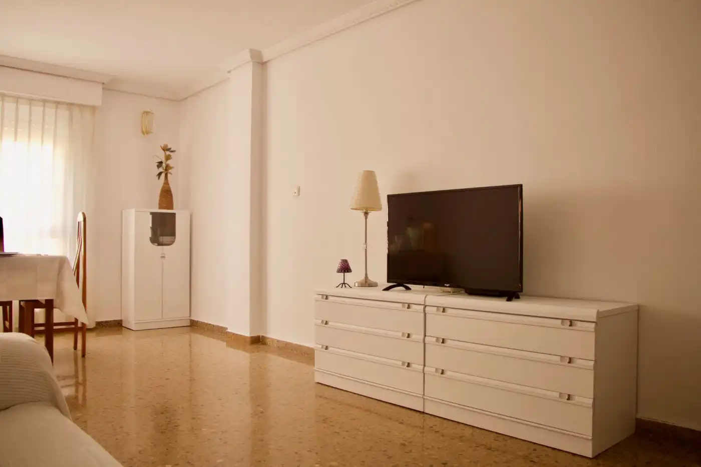 Wohnzimmer von Wohnung zur Miete in Moncada mit Klimaanlage, Möbliert und Balkon