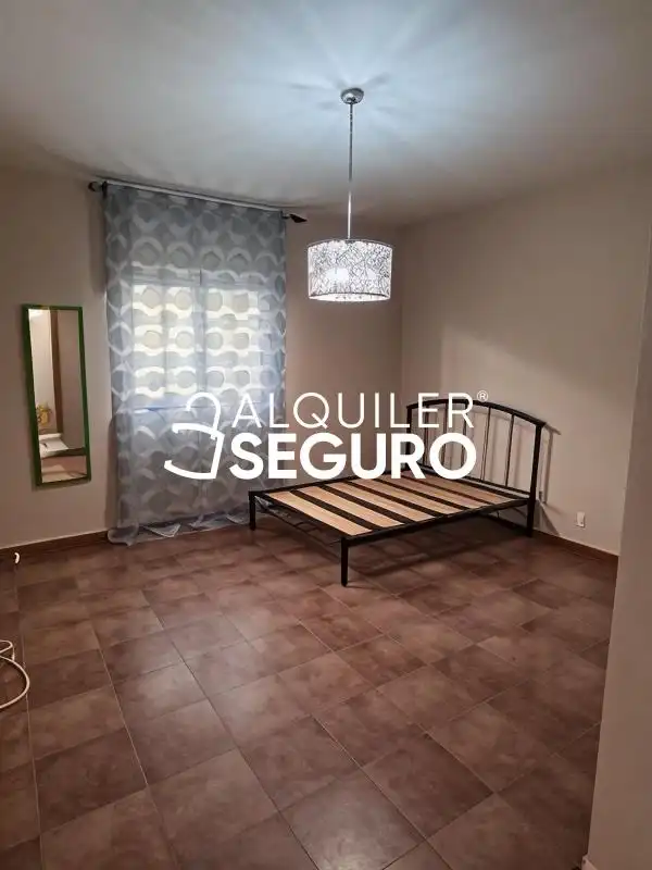 Dormitori de Casa o xalet de lloguer en Torrejón de Ardoz amb Aire condicionat, Calefacció i Terrassa