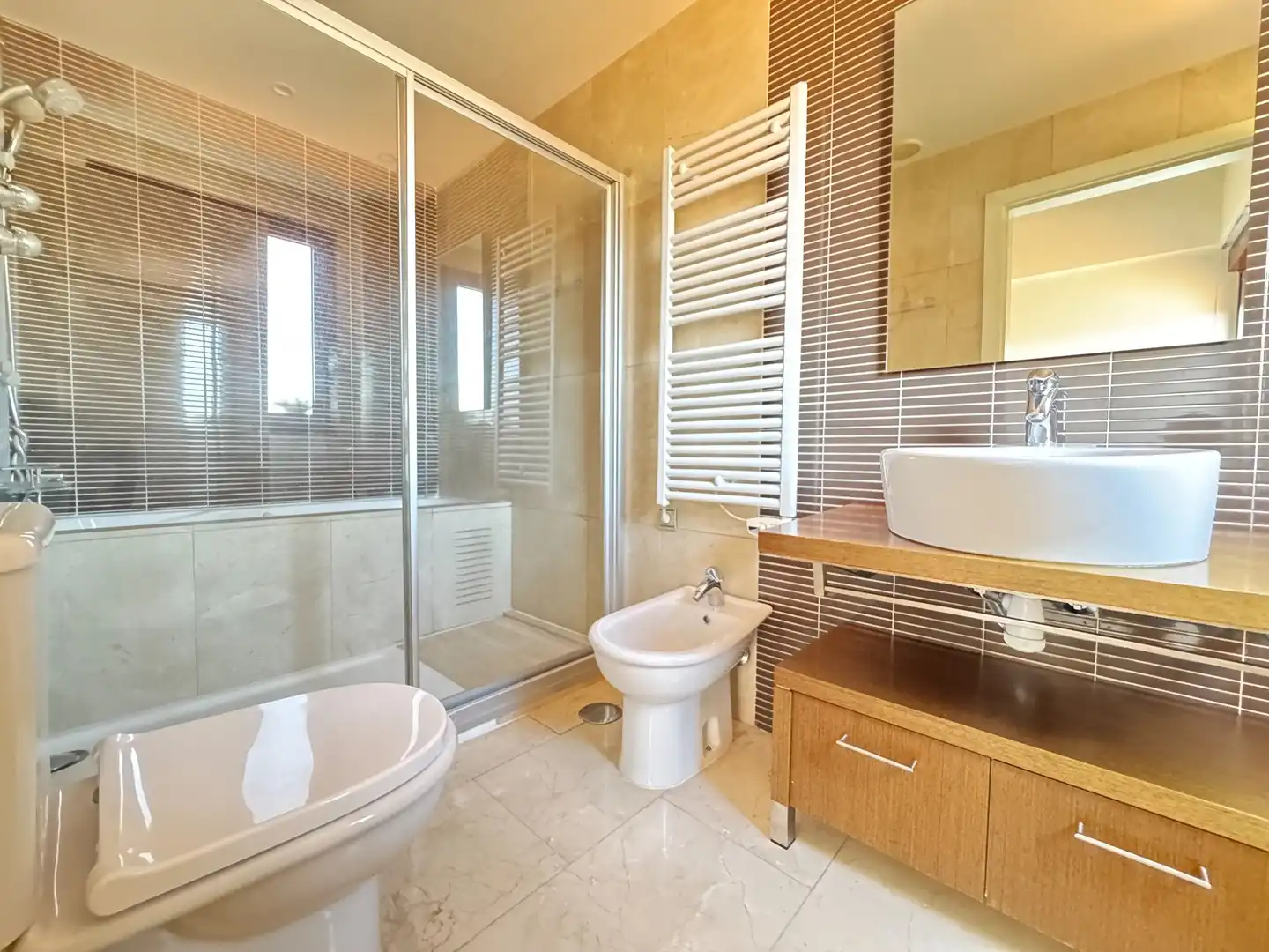 Baño de Ático en venta en Casares con Aire acondicionado, Calefacción y Terraza