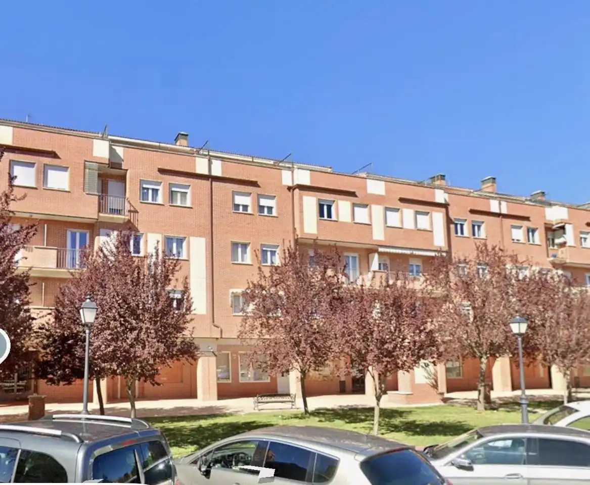 Vista exterior de Local en venta en Arévalo
