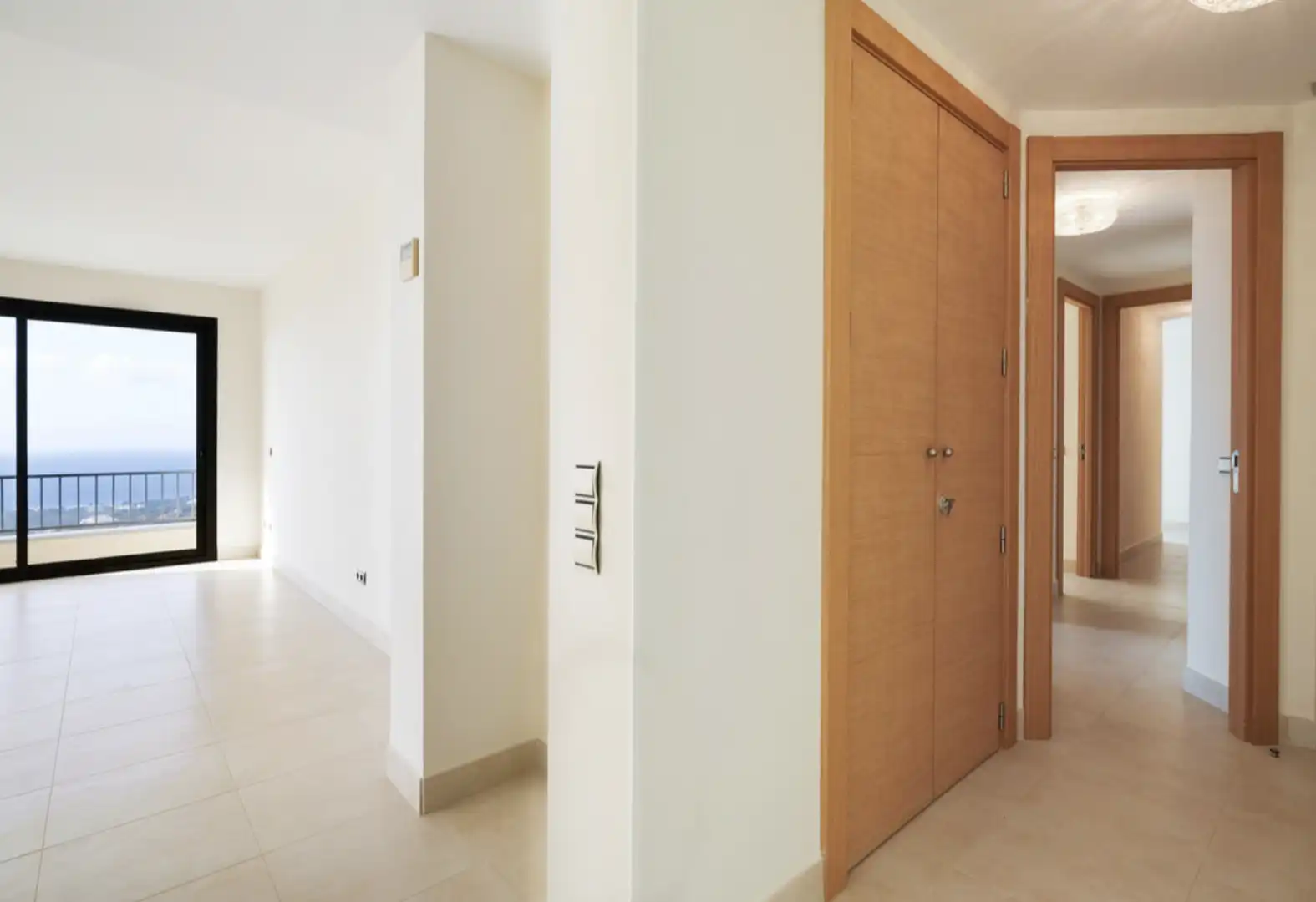 Dúplex con piscina en venta en Urbanizacion los Altos de los Monteros 11, imagen 6