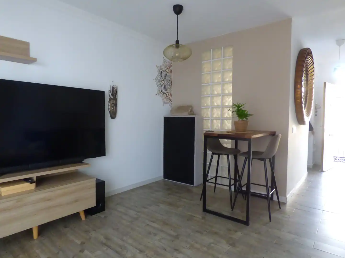 Living room of Detached homes for sale in Puerto Real  with Air Conditioner, Private garden and Community pool