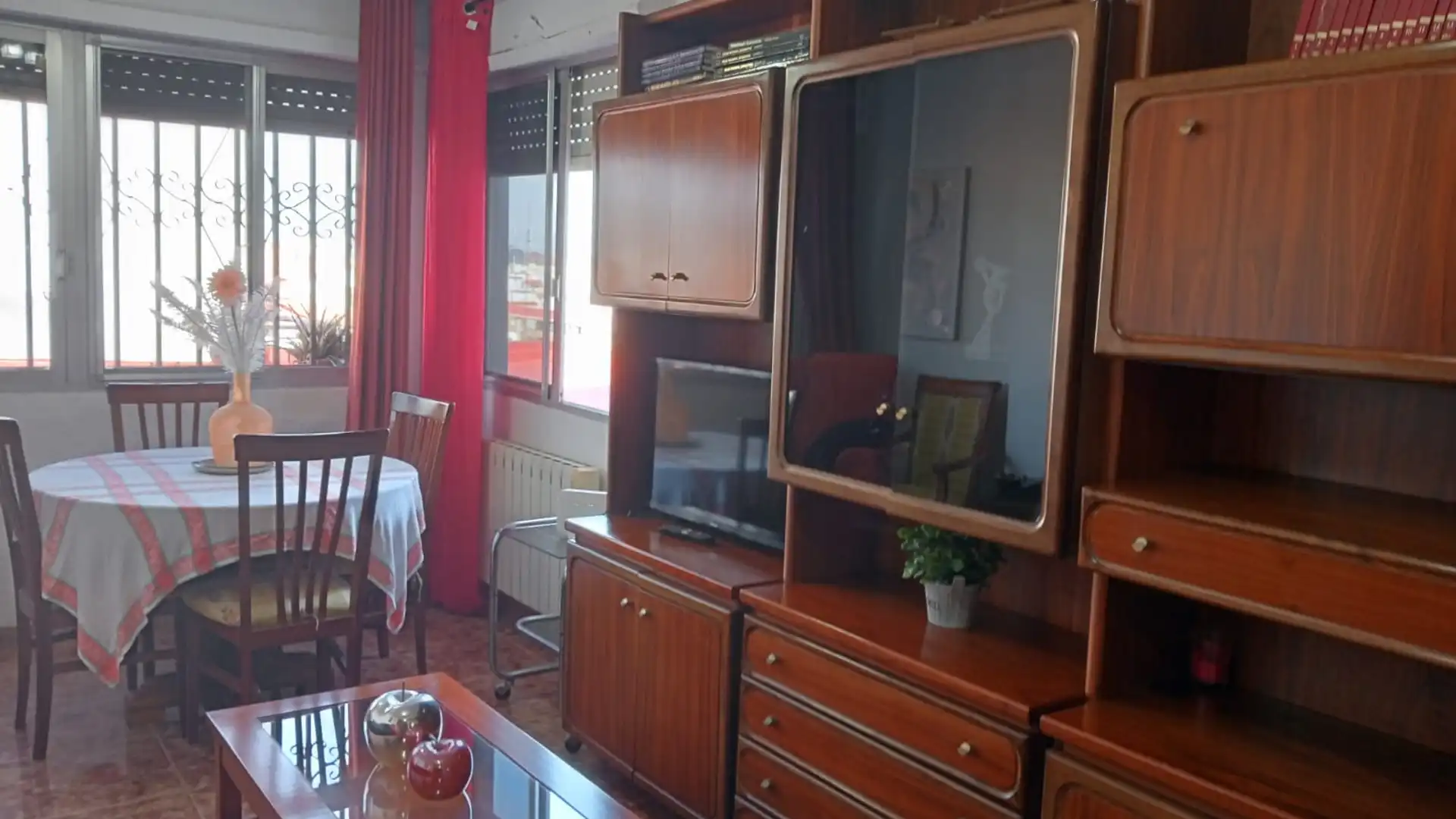 Sala de estar de Piso de alquiler en  Valencia Capital con Amueblado, Horno y Lavadora