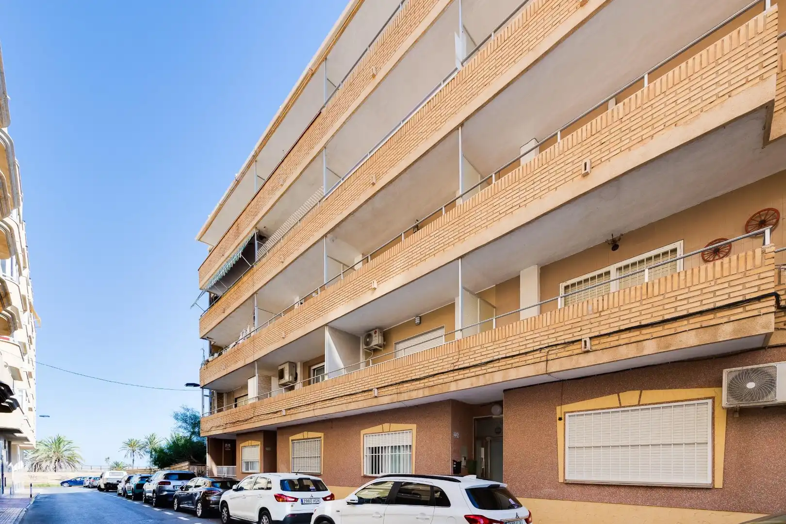 Außenansicht von Wohnungen zum Verkauf in Torrevieja mit Terrasse, Möbliert und Balkon