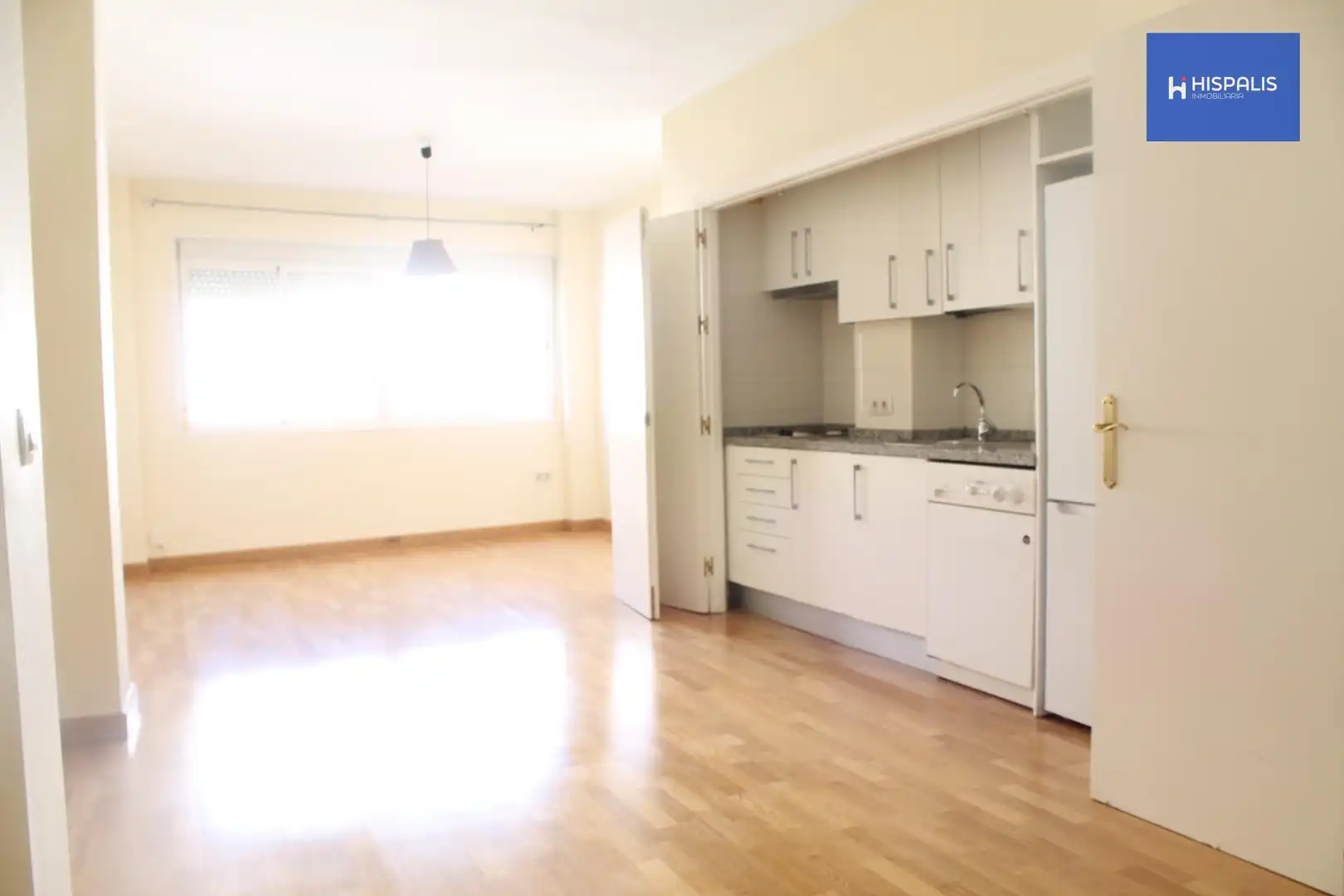 Kitchen of Study for sale in Sevilla  with Air Conditioner and Heating