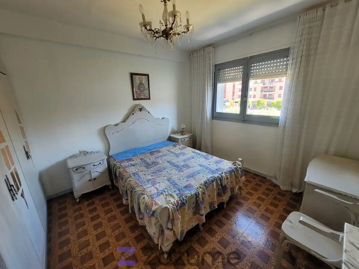 Schlafzimmer von Wohnung zur Miete in Cuéllar mit Heizung, Parkett und Möbliert