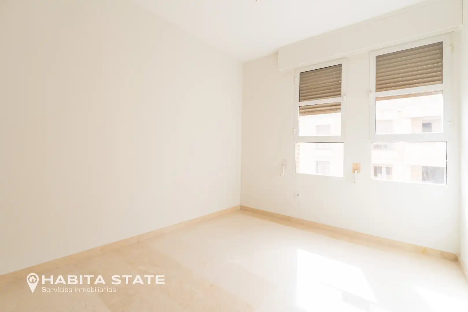Bedroom of Flat for rent in Almería  with Air Conditioner, Heating and Terrace