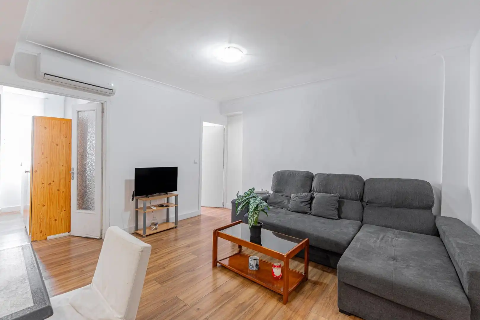 Living room of Flat for sale in  Palma de Mallorca  with Air Conditioner, Heating and Parquet flooring