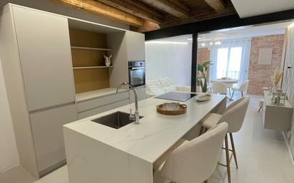 Kitchen of Flat for sale in  Barcelona Capital  with Air Conditioner, Terrace and Furnished