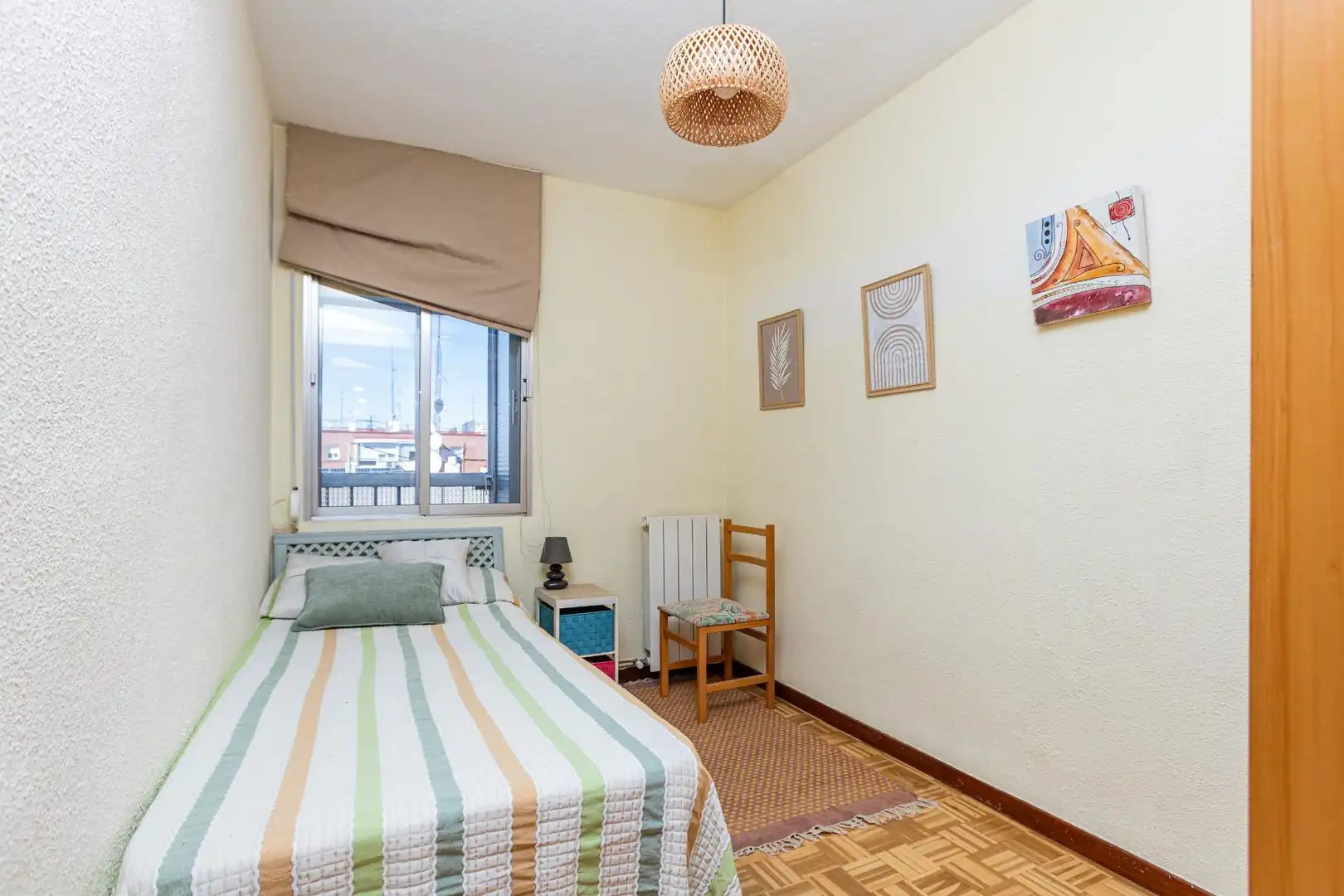Habitación de Piso en venta en Madrid con Aire acondicionado y Calefacción