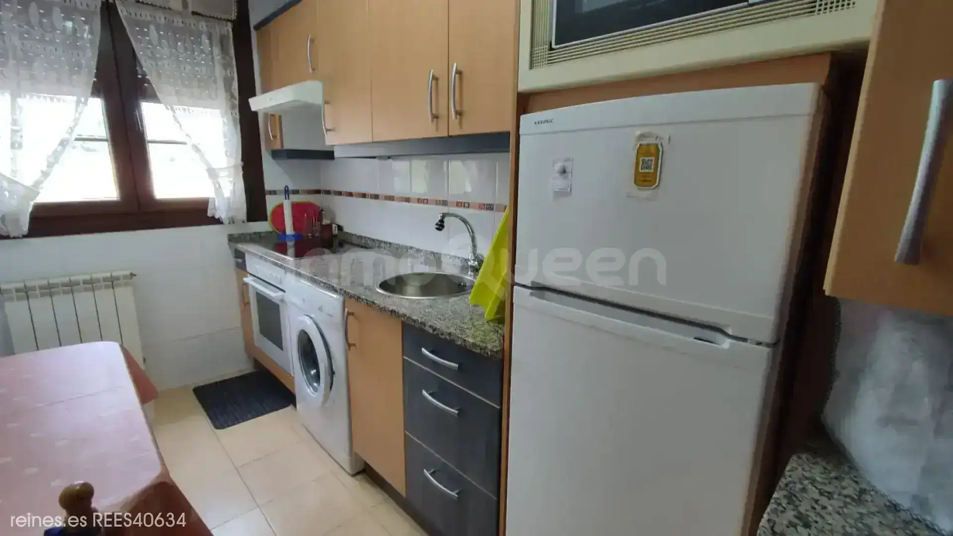 Cocina de Apartamento en venta en Soto del Barco con Calefacción y Amueblado