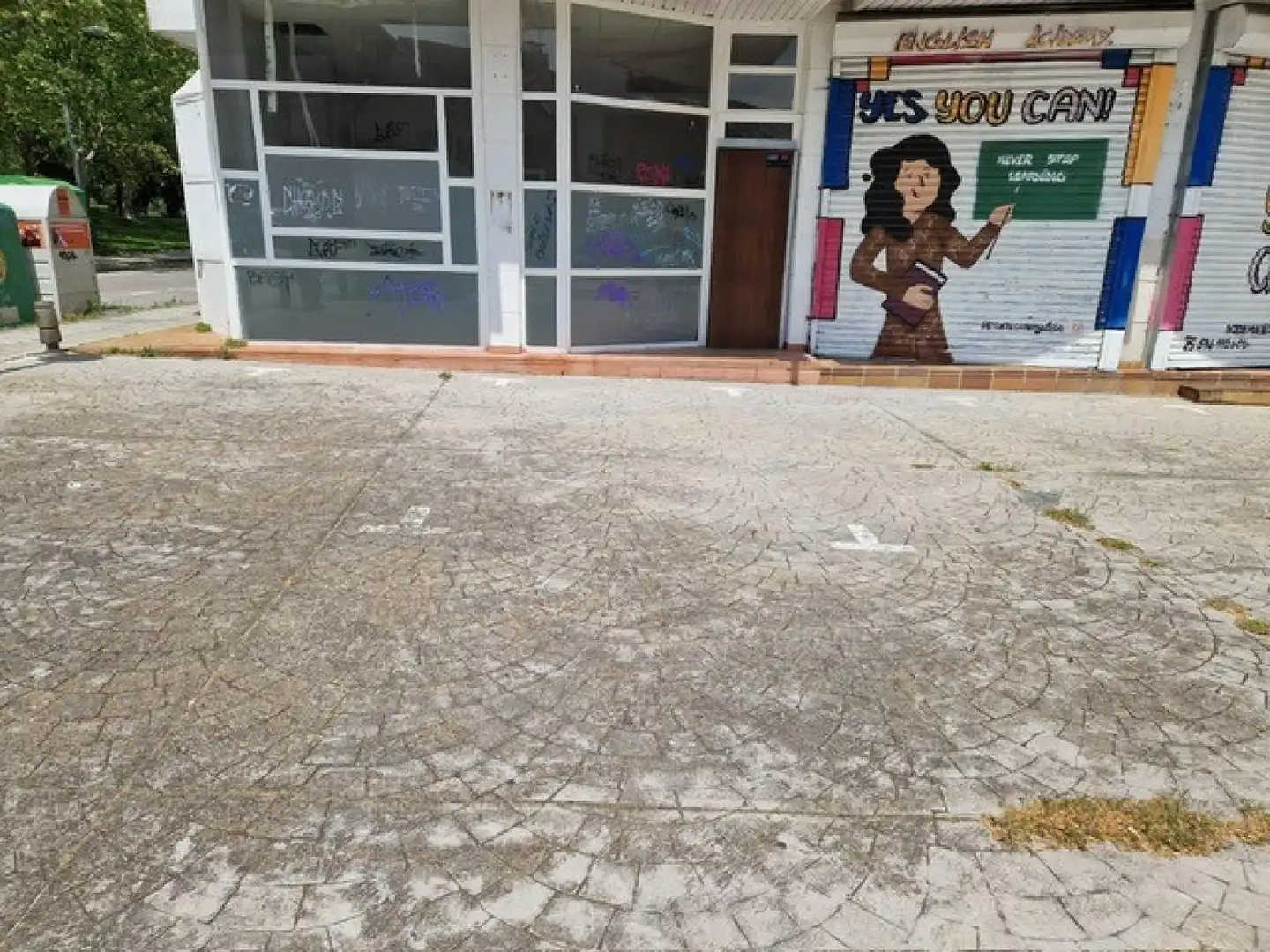 Exterior view of Garage for sale in Leganés
