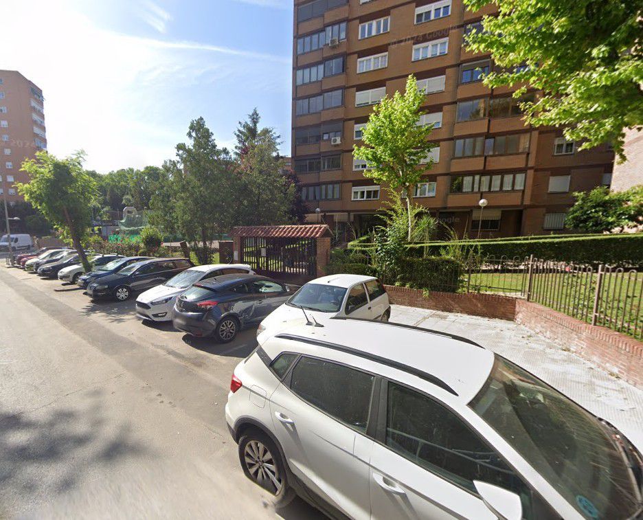 Aparcament de Pis en venda en Coslada amb Terrassa