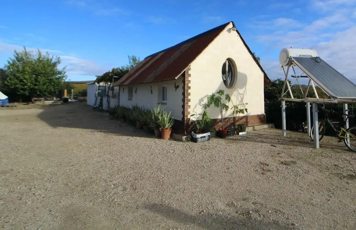 Außenansicht von Country house zum Verkauf in El Retiro - Parque Atlántico - Ronda este