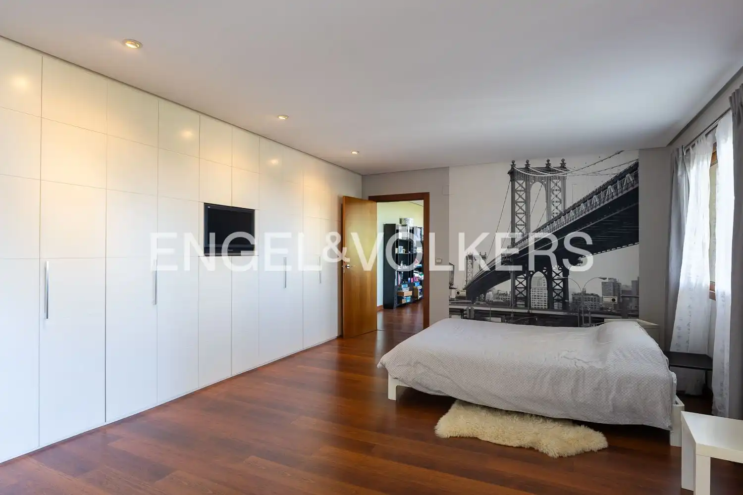 Bedroom of Houses for sale in Chiva  with Air Conditioner, Heating and Private garden