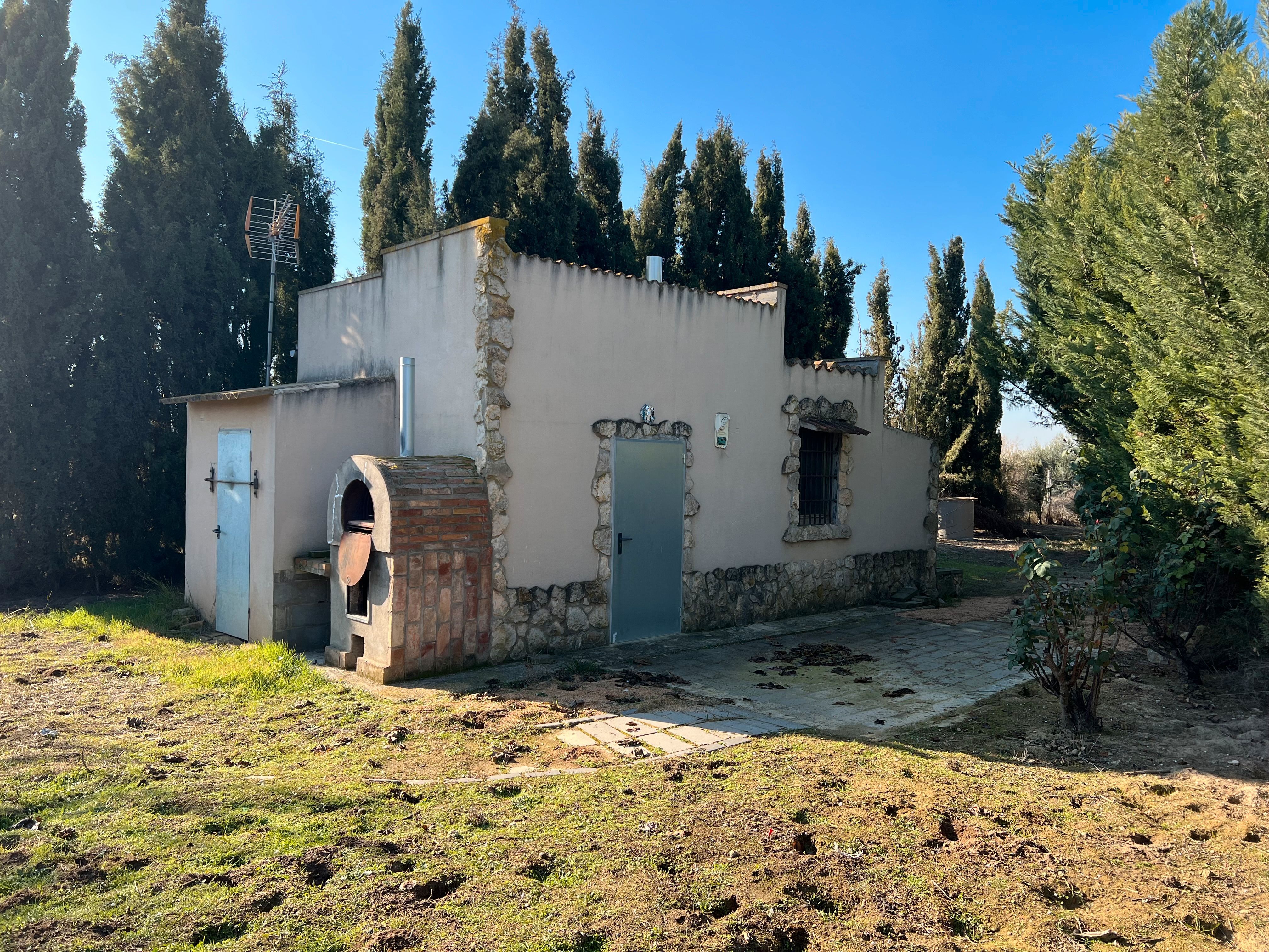 Vista exterior de Casa o xalet en venda en Albatàrrec amb Jardí privat i Moblat